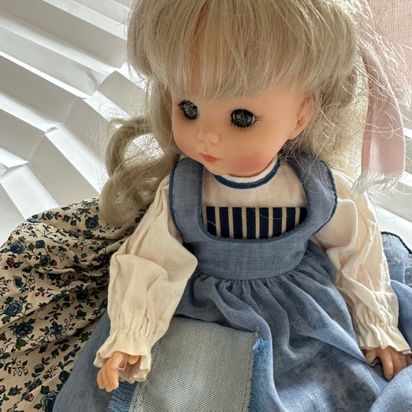 Madame Alexander Vintage Poor Cinderella Doll - Picture 6 of 12